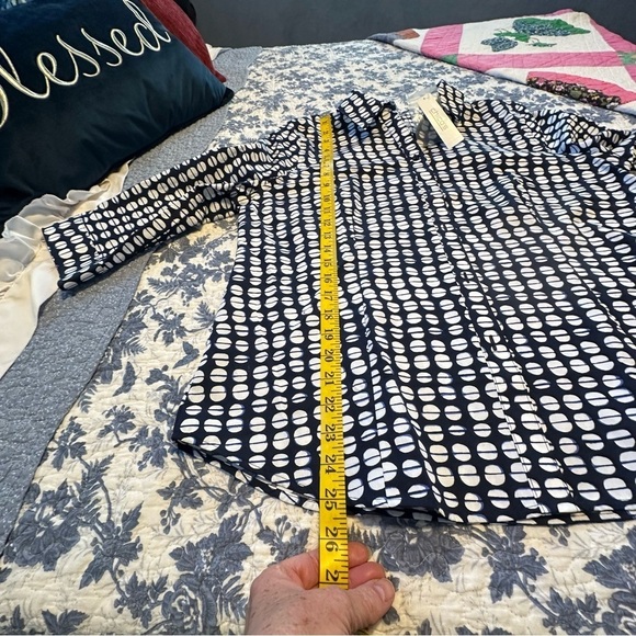 Chico's Blouse Navy & White Polka Dot Lorena Shirt Button Up 3/4 Sleeve Size L - Picture 11 of 12